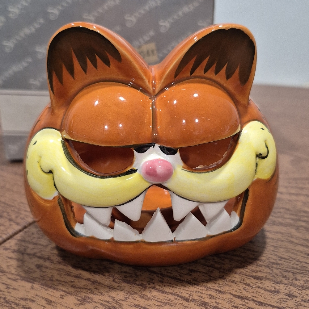 Vintage Garfield Scary Face Tealight Candle Holder
